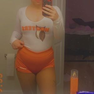 2021 HOOTER GIRL UNIFORM! Shirt only. Never worn!